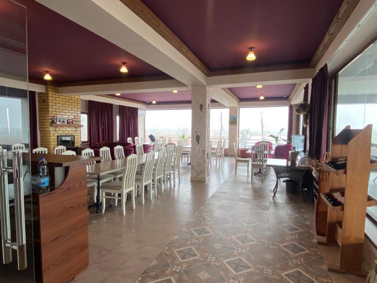 Uzumfermer Hotel & Winery Tasken Kültér fotó